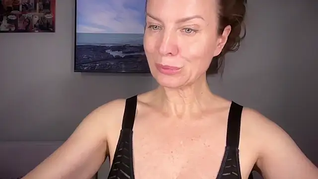Snapshot of RachellAmazing chatting on July 17, 2026, 6:49 pm RachellAmazing online show from July 17, 2026, 6:49 pm
