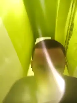 Snapshot of Honnzik11 chatting on March 20, 2026, 2:40 pm Honnzik11 online show from March 20, 2026, 2:40 pm