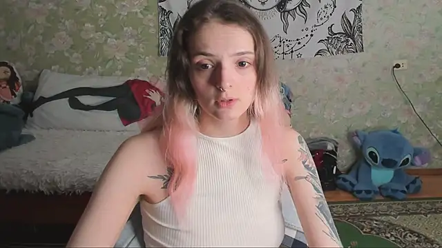 Cutie Adelia online show from February 8, 2026, 10:13 am