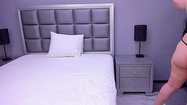 HellennSweet online show from November 12, 2025, 5:00 am