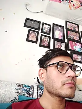 alex78265 online show from November 9, 2025, 11:36 am