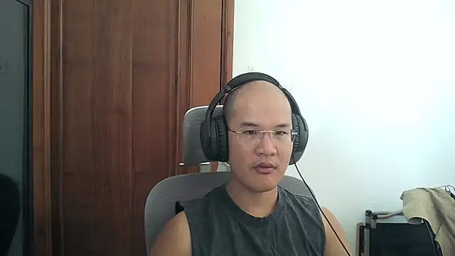 Snapshot of luckyjackie25 chatting on June 2, 2026, 1:49 am luckyjackie25 online show from June 2, 2026, 1:49 am