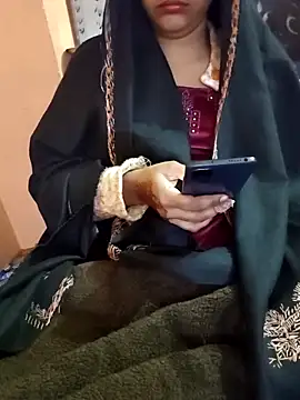 Snapshot of Diya_143 chatting on January 6, 2026, 5:33 am Diya 143 online show from January 6, 2026, 5:33 am