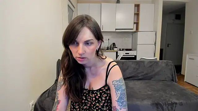 StacyTigerr online show from February 20, 2025, 7:19 pm