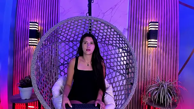 brenda moris01 online show from March 22, 2026, 10:22 pm