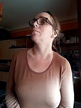 Dettybitch40 online show from October 12, 2025, 10:49 am