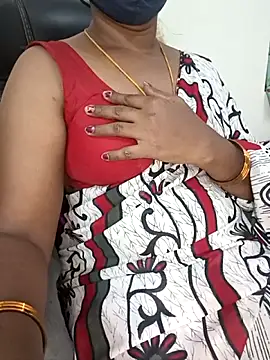 Snapshot of Tamil-hotwife chatting on May 31, 2026, 6:20 pm Tamil-hotwife online show from May 31, 2026, 6:20 pm