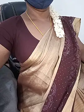 Snapshot of Tamil-hotwife chatting on May 25, 2026, 5:22 pm Tamil-hotwife online show from May 25, 2026, 5:22 pm