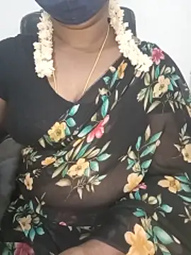 Snapshot of Tamil-hotwife chatting on May 22, 2026, 5:00 pm Tamil-hotwife online show from May 22, 2026, 5:00 pm