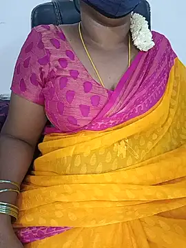 Snapshot of Tamil-hotwife chatting on May 23, 2026, 4:39 pm Tamil-hotwife online show from May 23, 2026, 4:39 pm
