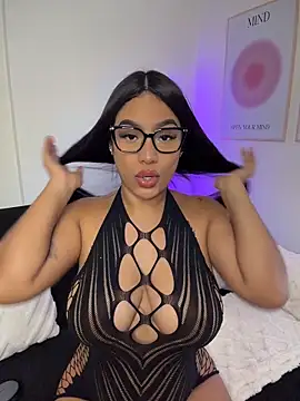 Sara mocca  online show from March 11, 2026, 7:52 pm