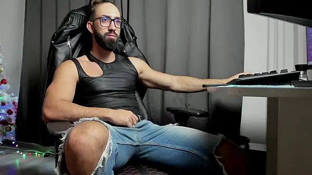 Snapshot of liamaesthetic chatting on January 9, 2025, 7:10 am liamaesthetic online show from January 9, 2025, 7:10 am