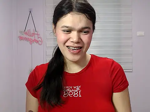 Miss Ivanawolf online show from July 6, 2026, 8:10 am