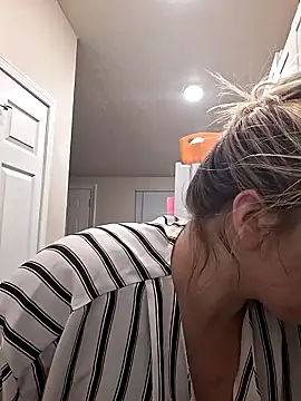 bootiebby online show from October 20, 2025, 6:26 am