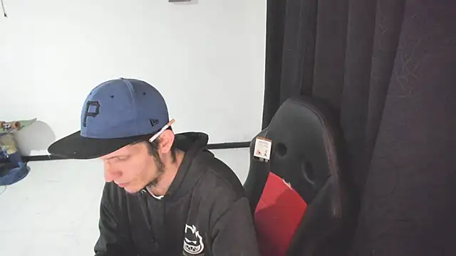 Jeff Waltonxh online show from December 15, 2025, 4:40 am