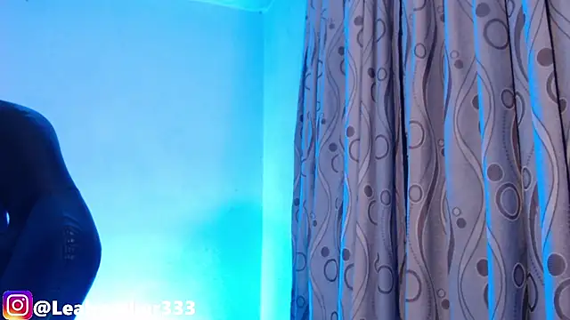 MissLeahParker online show from April 30, 2026, 1:34 am