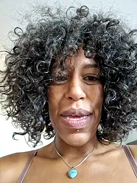 Snapshot of Goldenlace chatting on October 11, 2025, 10:05 am Goldenlace online show from October 11, 2025, 10:05 am