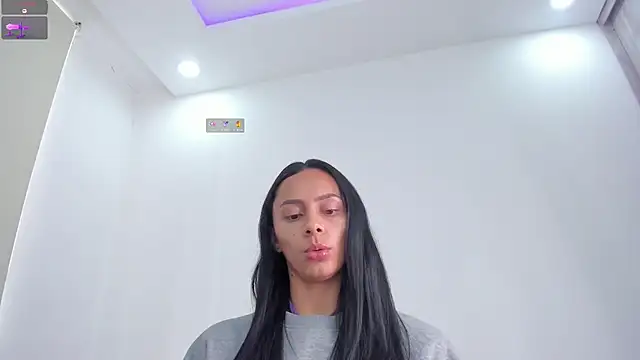 karlyn angels online show from July 25, 2026, 9:32 pm