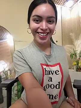 Snapshot of HotstuffCherrySummer chatting on February 19, 2026, 9:28 am HotstuffCherrySummer online show from February 19, 2026, 9:28 am