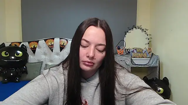 MilanaPrice online show from October 24, 2025, 5:17 am