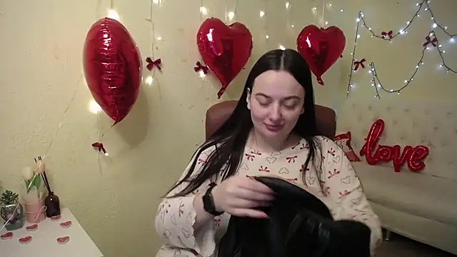 MilanaPrice online show from February 12, 2026, 8:41 pm