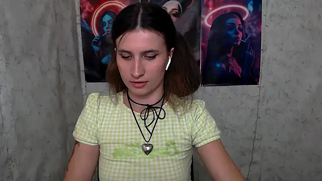 MaryEm976 online show from July 31, 2026, 10:47 am