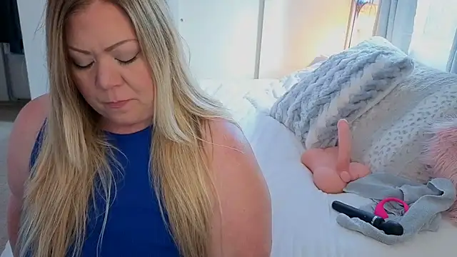 Snapshot of JESS_LOVES chatting on October 23, 2025, 5:11 pm JESS LOVES online show from October 23, 2025, 5:11 pm