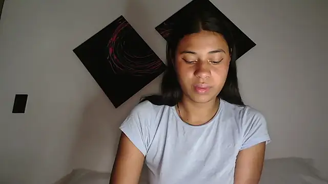 dark enchantress  online show from October 19, 2025, 1:08 am