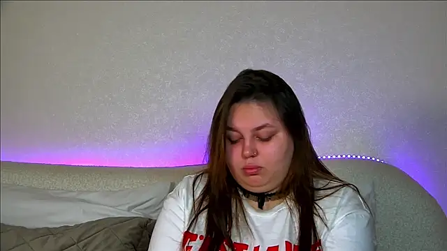 LillianKim online show from October 16, 2025, 6:49 pm