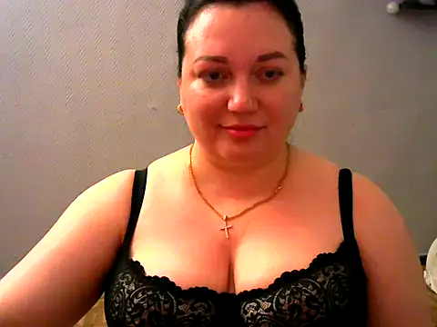 AmanaGi online show from February 4, 2025, 4:39 pm