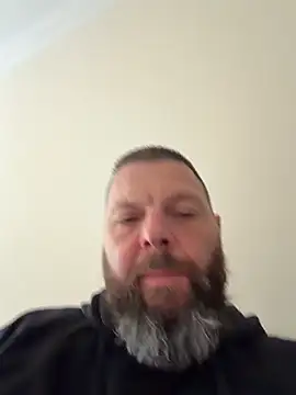 PersonalTrainerJ online show from April 28, 2026, 9:35 am