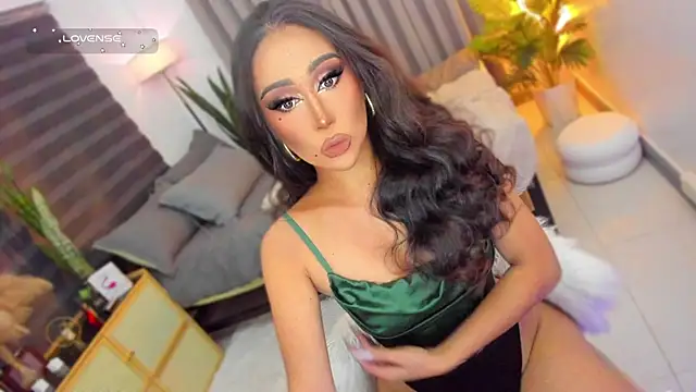 yourbabygoddess online show from June 18, 2026, 12:32 pm