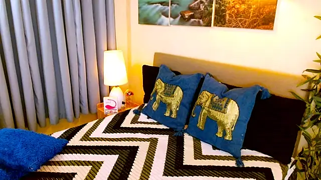 Anna Leah online show from March 2, 2025, 5:09 pm