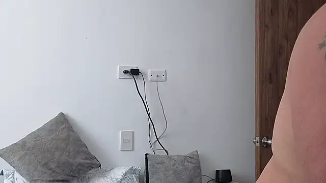 maya hottt online show from October 20, 2025, 4:40 pm