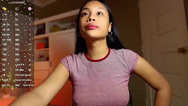 venusangelicxx online show from April 9, 2026, 2:35 am