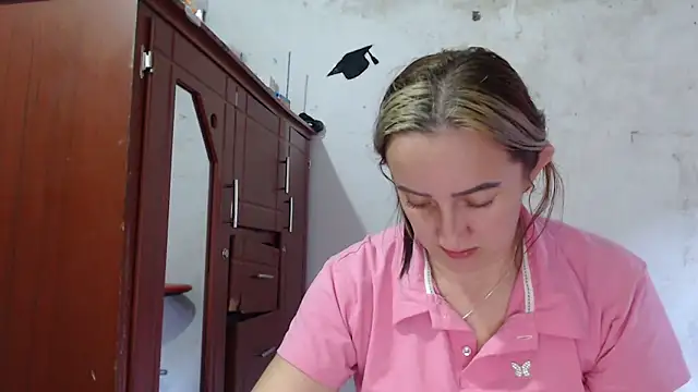 DeepAnal07 online show from April 3, 2026, 9:10 pm