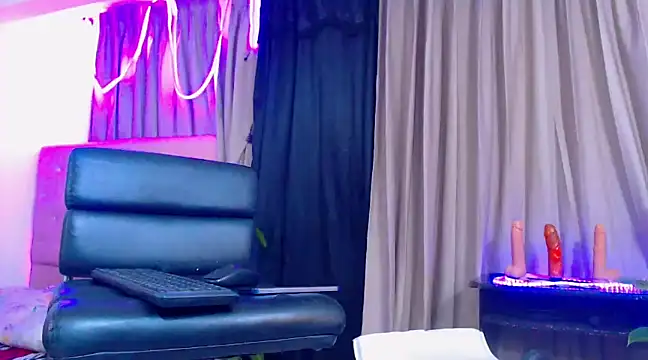 Hotgiirl 1 online show from March 9, 2025, 4:38 am