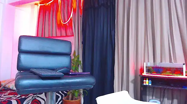 Hotgiirl 1 online show from February 26, 2025, 1:36 am