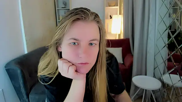 JadeSoft online show from October 26, 2025, 2:17 pm