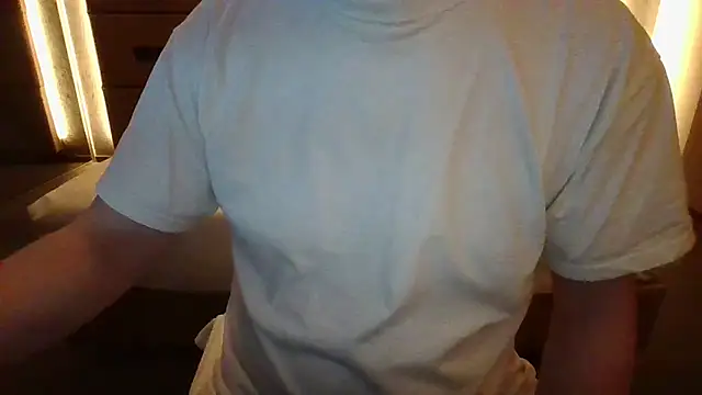 Snapshot of alessexxx24 chatting on January 21, 2025, 8:11 pm alessexxx24 online show from January 21, 2025, 8:11 pm