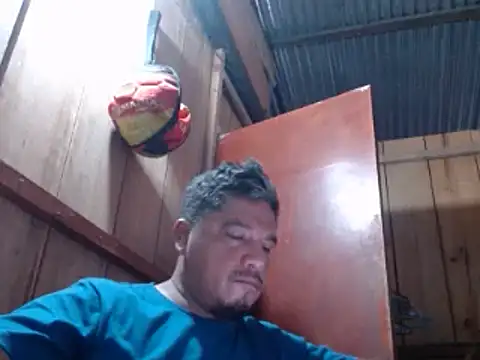 Vulckano43 online show from March 4, 2025, 7:32 pm