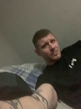 iamsex6969 online show from February 11, 2026, 5:13 pm