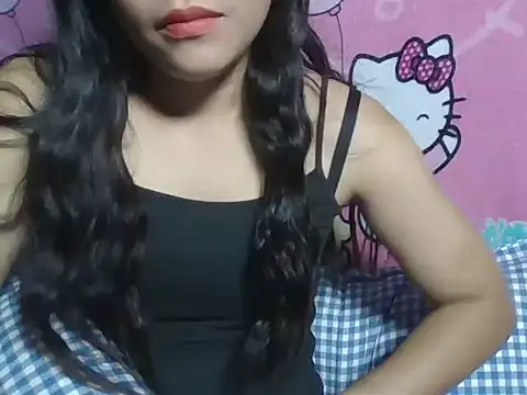 Snapshot of prettyyoung_mom23 chatting on February 1, 2026, 12:36 pm prettyyoung mom23 online show from February 1, 2026, 12:36 pm