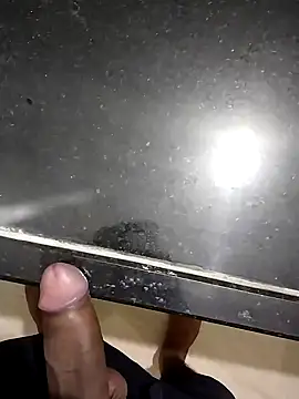 Snapshot of hOrnybOy_369 chatting on December 28, 2024, 11:16 pm hOrnybOy 369 online show from December 28, 2024, 11:16 pm