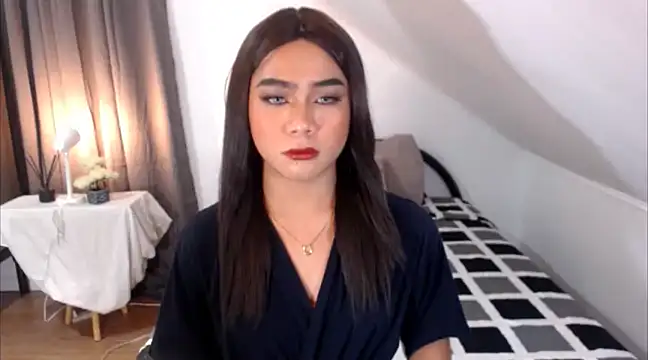 MajaSalvador online show from January 4, 2025, 3:17 pm