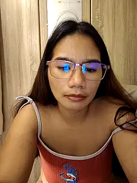 Snapshot of Kissy07 chatting on September 21, 2025, 10:37 pm Kissy07 online show from September 21, 2025, 10:37 pm