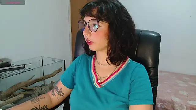 myamillor online show from September 11, 2025, 9:48 pm