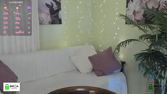 Queenymel online show from March 18, 2026, 4:19 pm