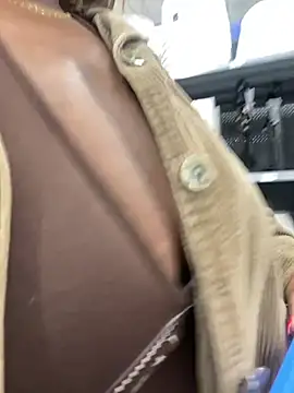 BigFineSelena online show from January 10, 2026, 12:28 am