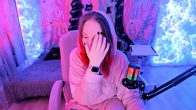 Samanta Lux online show from March 6, 2026, 8:53 am